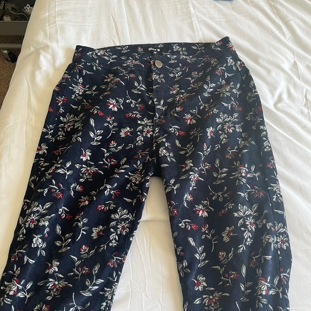 90s inspired wide leg pants!
